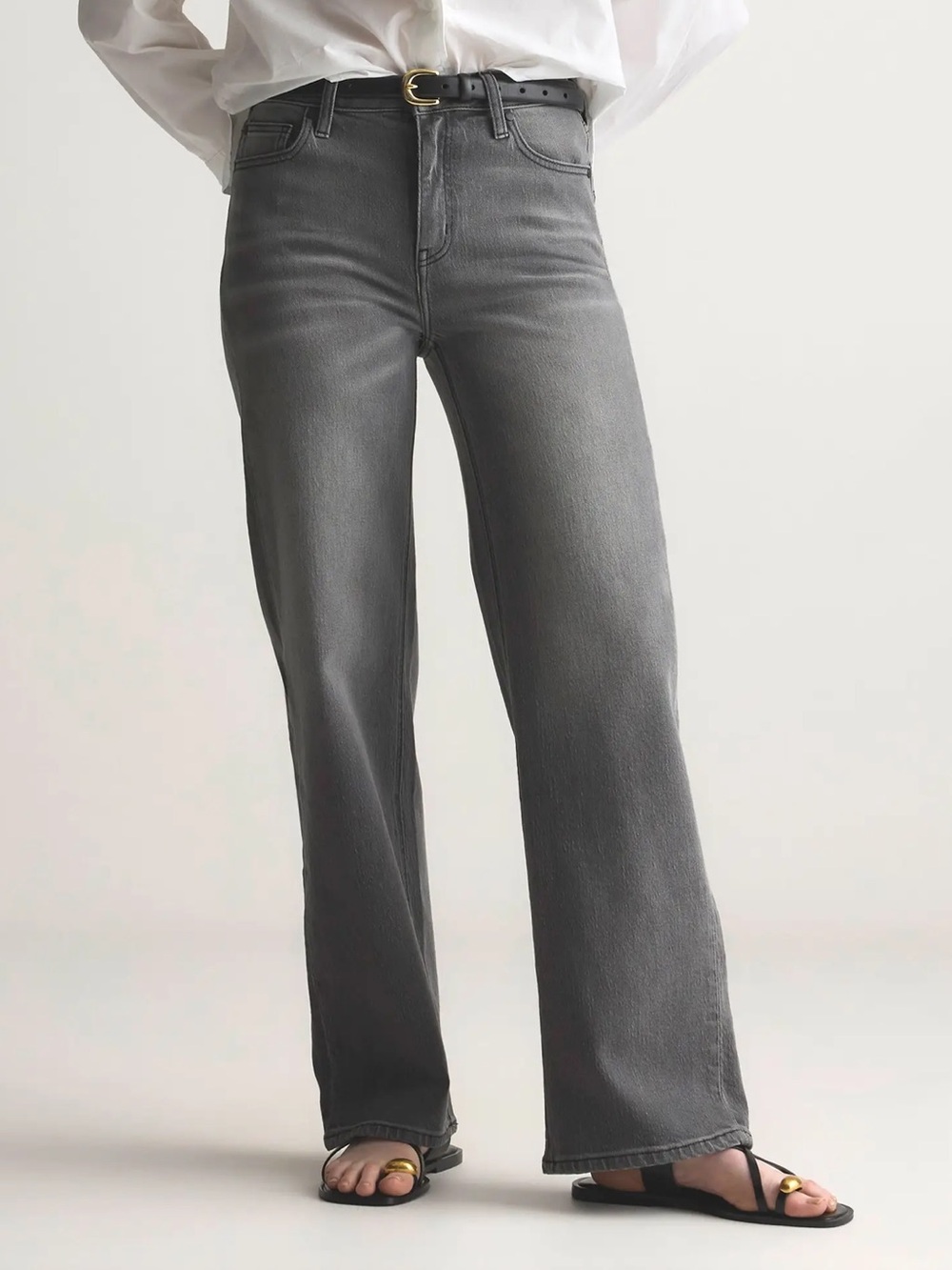Quince - Bella Stretch Relaxed Straight Jeans - Stonewashed Grey